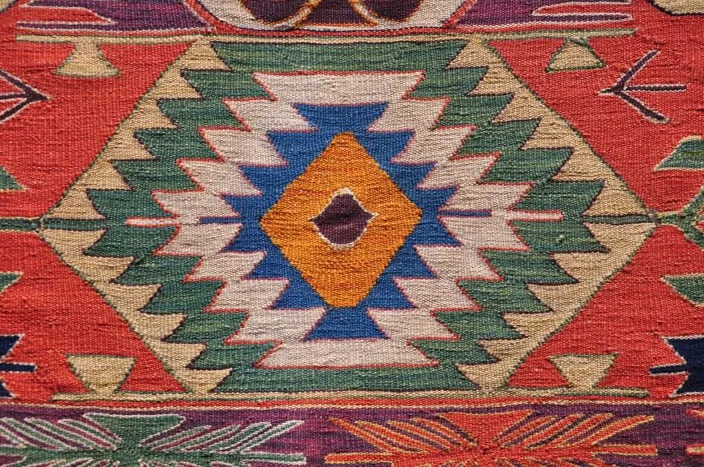 Rugs & Rituals: From Birth to Marriage in Turkish Rug and Turkish Kilim Traditions