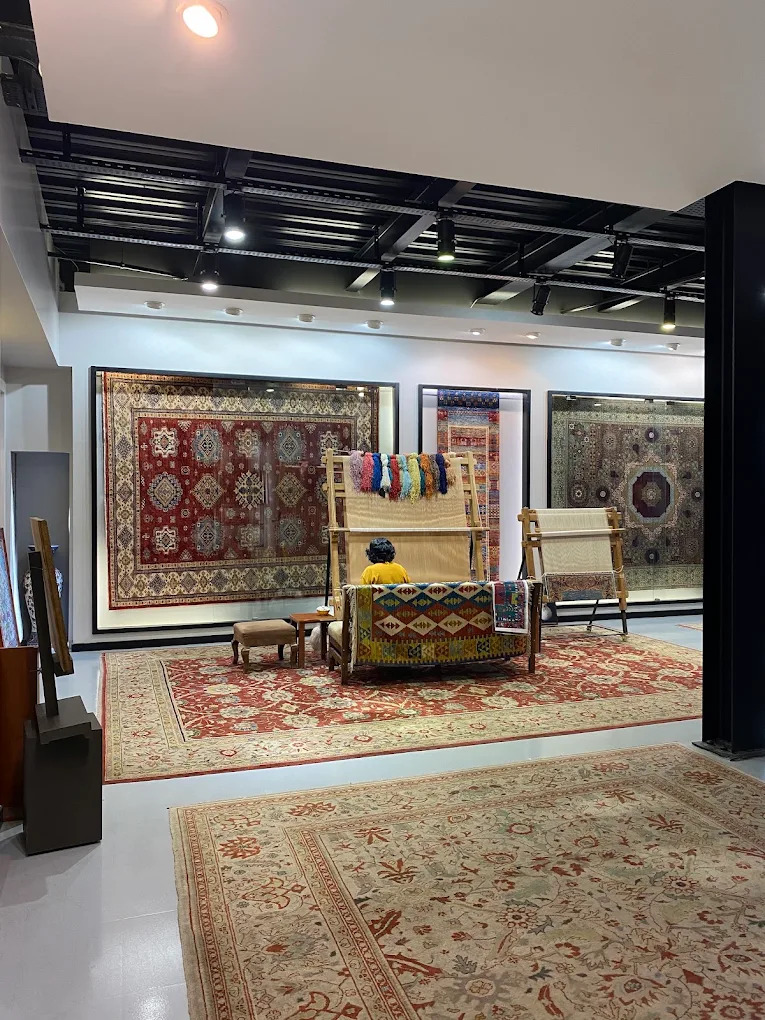 How Rug Shopping in Istanbul Really Works: A Visit to Nakkaş Rugs